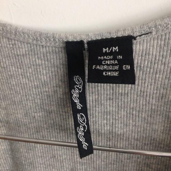 3/$20 RAZZLE DAZZLE M fit S - Picture 2 of 4